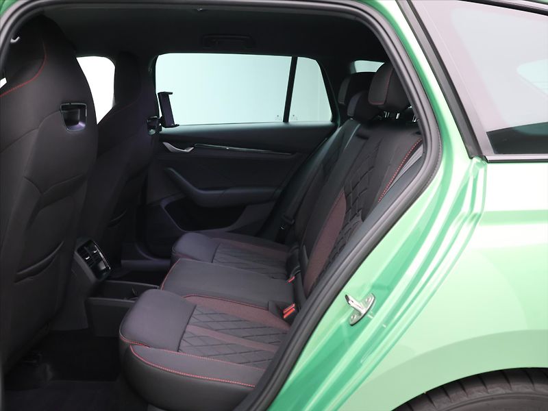 Škoda Octavia 2,0 TSI DSG RS DPH 1.maj CZ - fotka 15 z 34