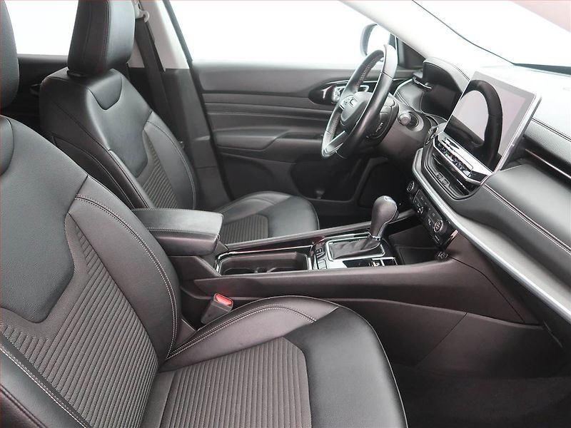Jeep Compass (2021) 1.3 T-GDI - fotka 9 z 17