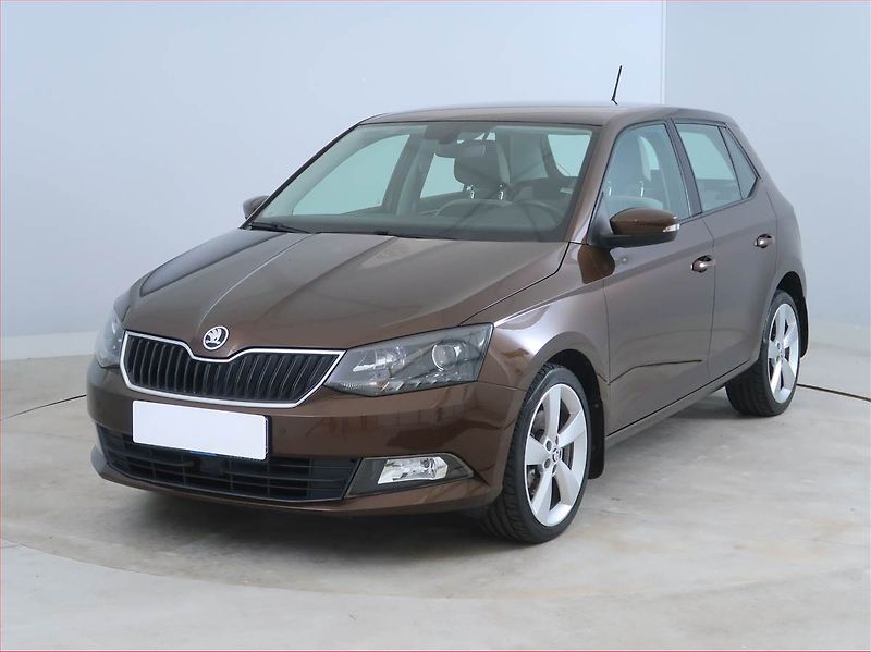 Škoda Fabia (2016) Style 1.2 TSI, Serv.kniha - fotka 2 z 14