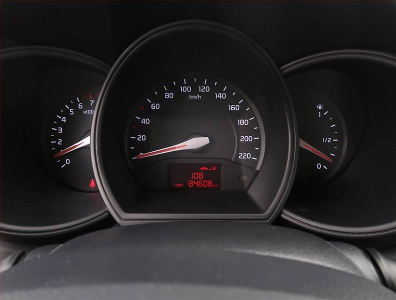 Kia Rio (2012) 1.25 CVVT, Park. senzory - fotka 11 z 17