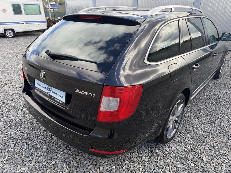 Škoda Superb 2.0TDi 170PS 6R 4x4 0% KOROZE! - fotka 44 z 157
