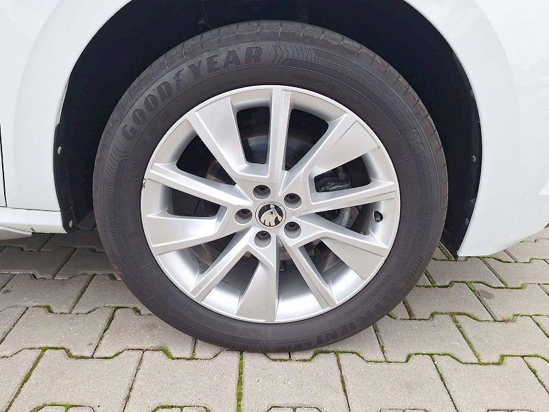 Škoda Kamiq (2022) 1.0 TSI / 81 kW / 6MP / Style - fotka 30 z 32