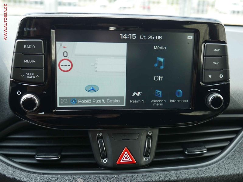 Hyundai i30 (2018) 2.0T-GDi, 1.maj, LED, navi - fotka 14 z 20