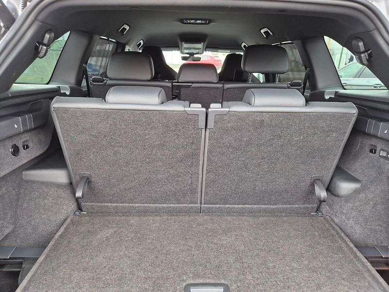 Škoda Kodiaq SportLine 2,0 TDI DSG 4x4 142k - fotka 16 z 36