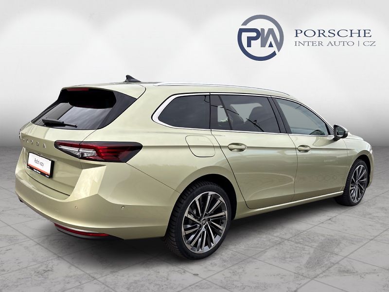 Škoda Superb 2,0 TSI 150 kW L&K DSG - fotka 2 z 30