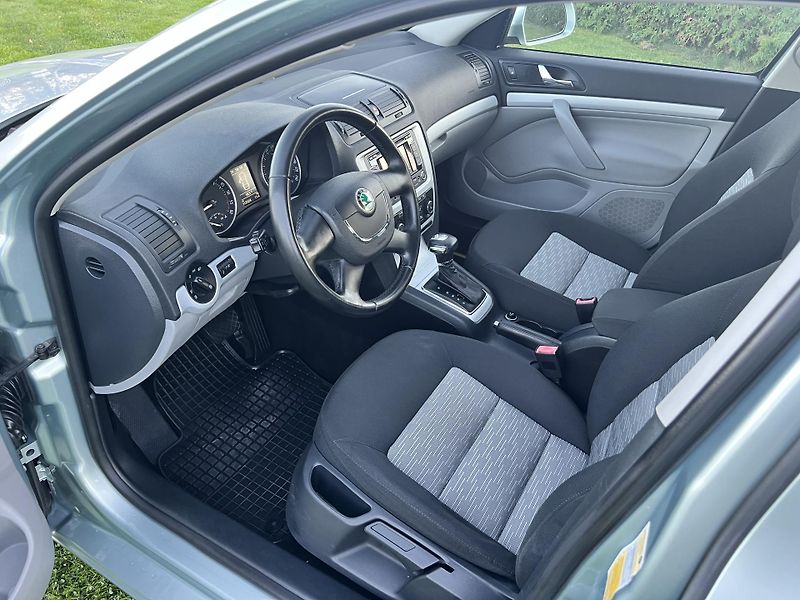 Škoda Octavia 1.6TDI 77KW,DIGIKLIMA,WEBASTO - fotka 11 z 45