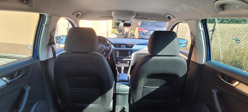 Škoda Rapid (2017) 1,4TSi 92kW DSG Xenony Drive - fotka 35 z 40