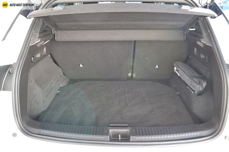 Renault Austral TECHNO MHEV 160 AUTO - fotka 16 z 48