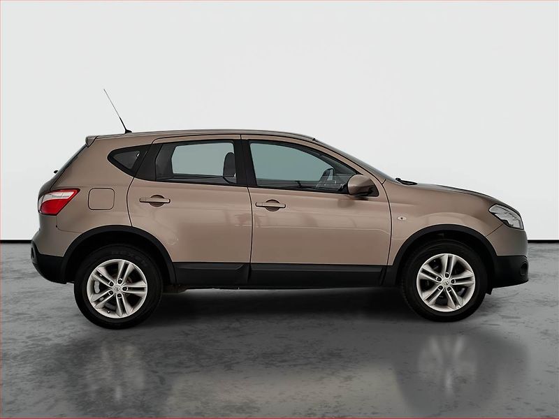 Nissan Qashqai (2012) 1.6 dCi, Serv.kniha, Navi - fotka 6 z 21