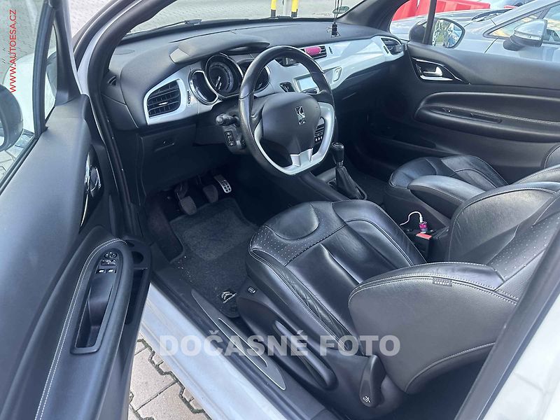 Citroën DS3 (2014) 1.2i, AC, výhřev sed. - fotka 3 z 3