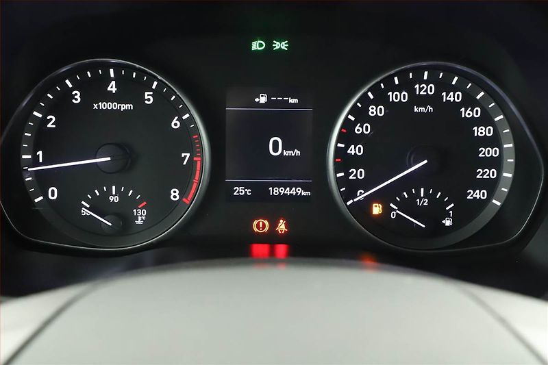 Hyundai i30 (2019) 1.4 T-GDI, ČR,1.maj - fotka 11 z 18
