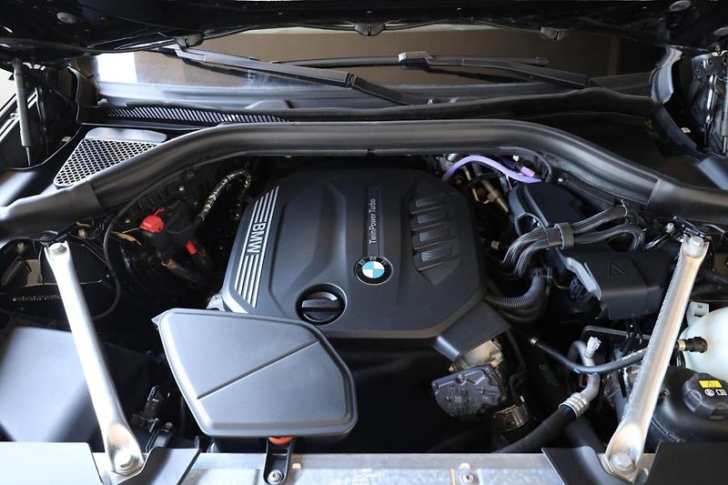 BMW X3 xDrive20d - fotka 9 z 25