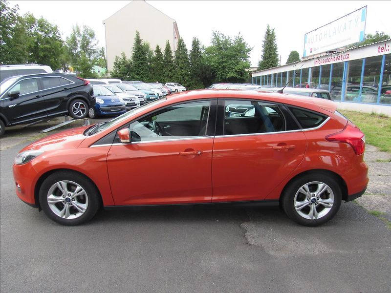 Ford Focus 1,0 EcoBoost 92kW - fotka 7 z 31