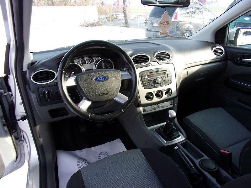 Ford Focus 1,6 TDCI - fotka 14 z 18