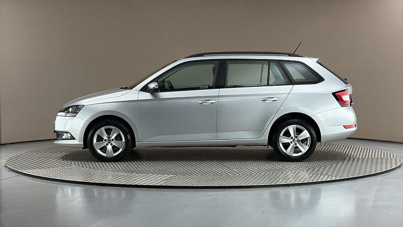 Škoda Fabia 1.0 TSI Ambition Combi - fotka 4 z 24