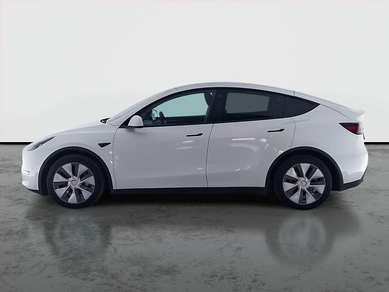 Tesla Model Y (2023) Long Range AWD 79kWh, SoH 91% - fotka 3 z 22