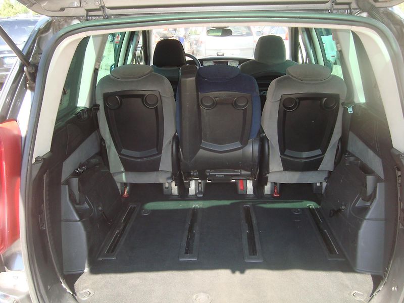 Peugeot 807 (2010) 2,0HDI - fotka 6 z 24