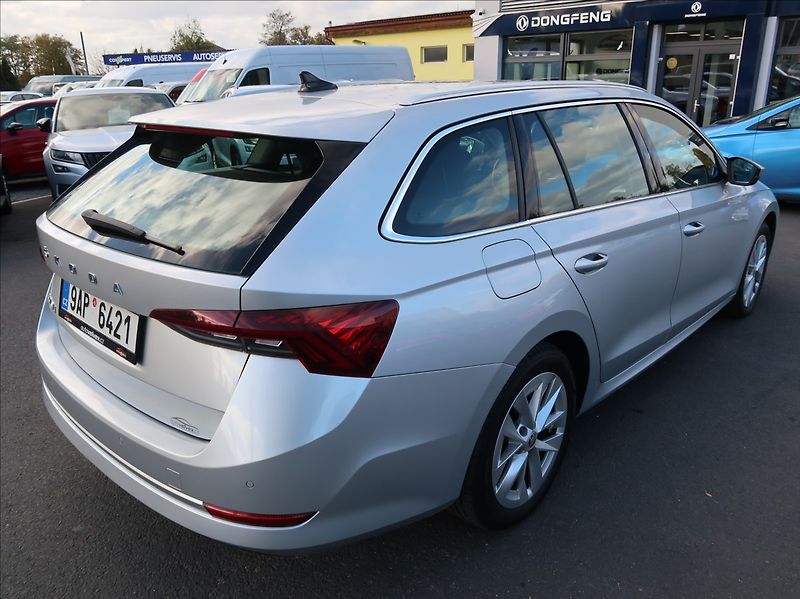 Škoda Octavia 2,0 TDi,Style,1majČR,Serv.,DPH - fotka 3 z 27