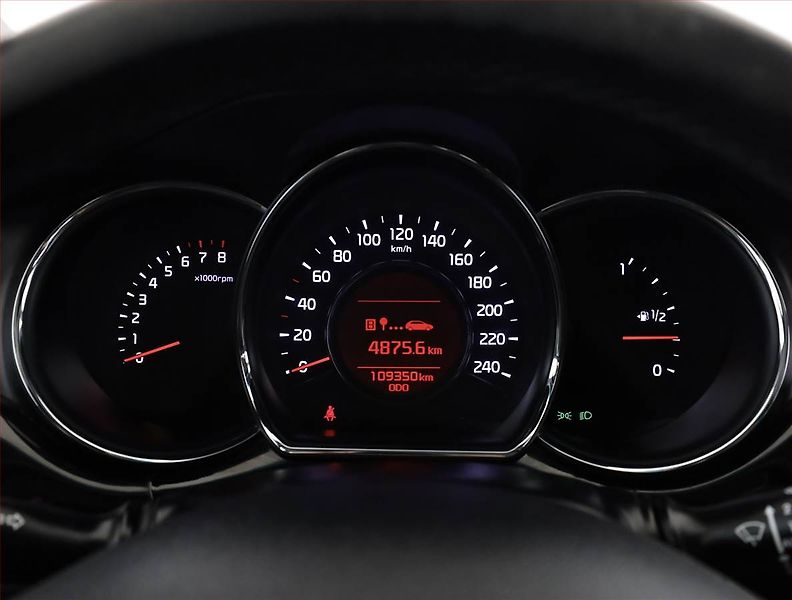 Kia Ceed (2014) 1.6 GDI, Navi, Tempomat - fotka 9 z 17