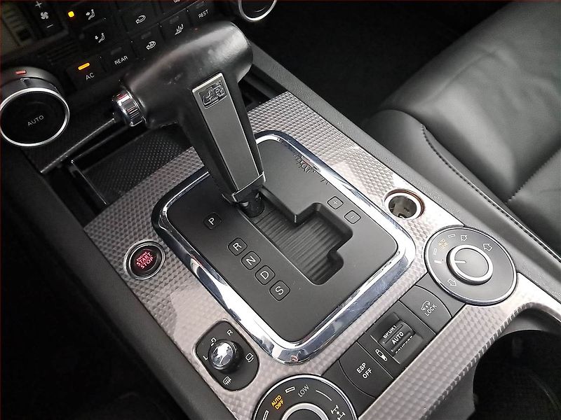 Volkswagen Touareg (2008) R-Line 3.0 TDI, 4X4, Automat - fotka 13 z 23