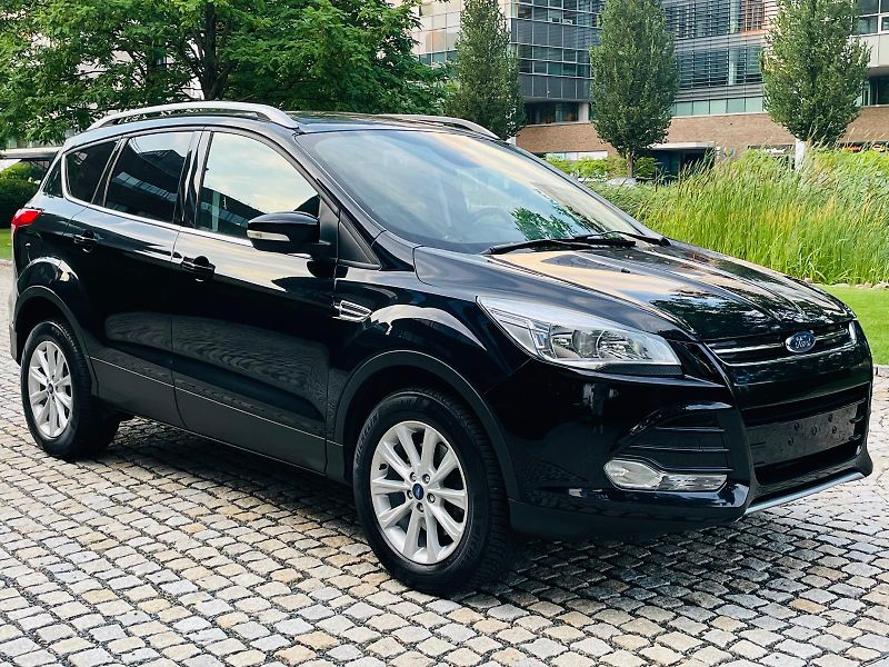 Ford Kuga 2.0TDCi 4x4 MAN TAŽNÉ SERVISKA - fotka 8 z 47
