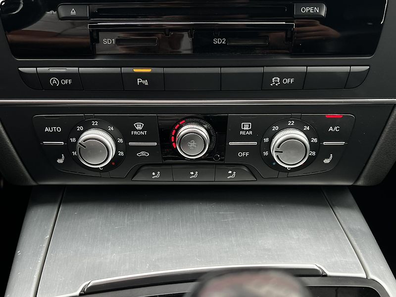 Audi A6 3.0TDI 200kW Quattro S-Line TZ - fotka 14 z 27