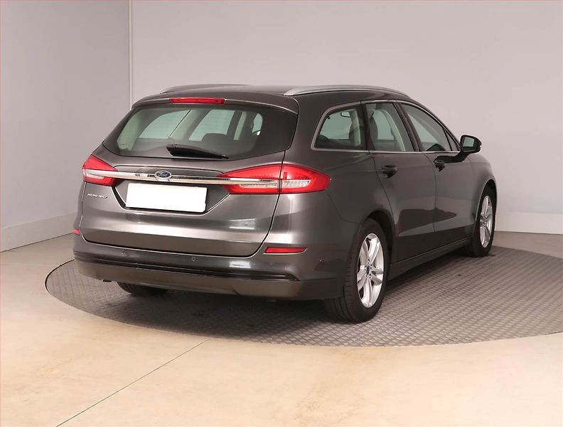 Ford Mondeo (2019) 2.0 TDCI, Navi, Tempomat - fotka 5 z 16
