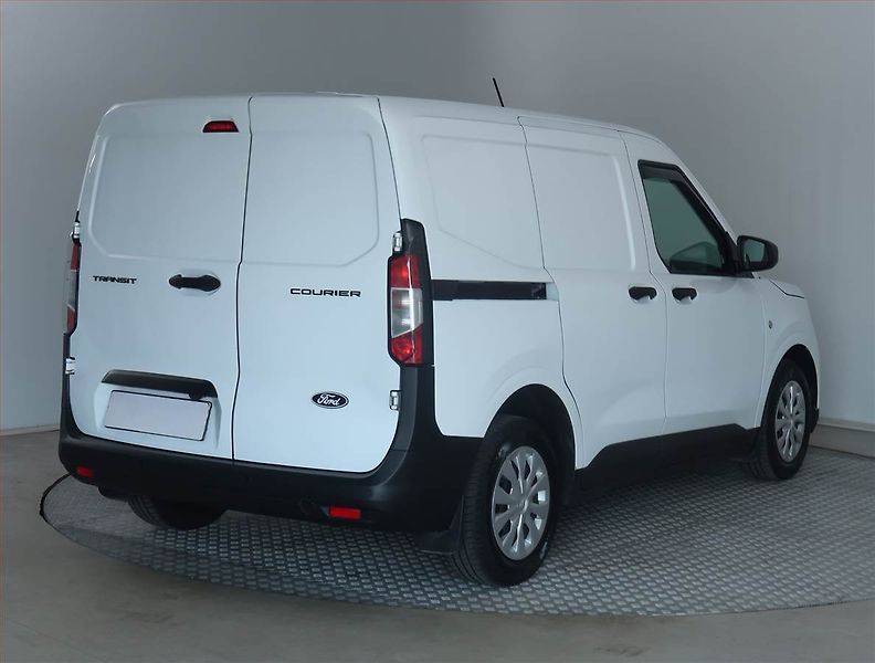 Ford Transit Courier (2024) Trend 1.5 TDCi, ČR, DPH - fotka 5 z 16