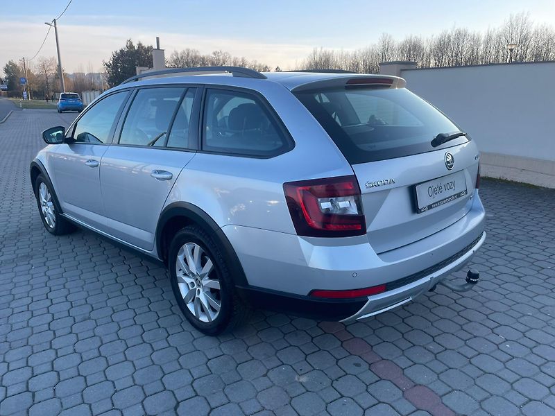 Škoda Octavia (2019) SCOUT 2,0 TDi 135 Kw DSG 4X4 - fotka 7 z 18