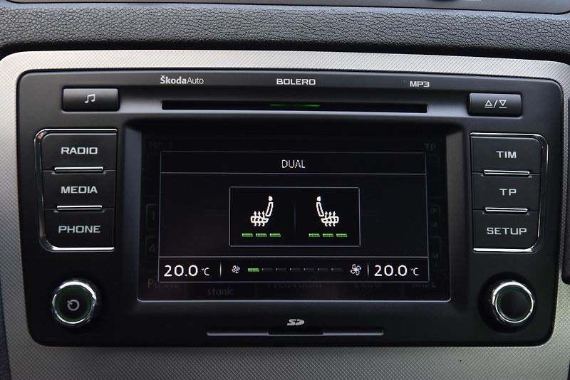 Škoda Octavia 2.0 TDi CR ELEGANCE,FACE,XENON - fotka 23 z 46