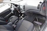 Hyundai i30 1,6 CRDi 66KW COMFORT+ 2XKOLA - náhled 20