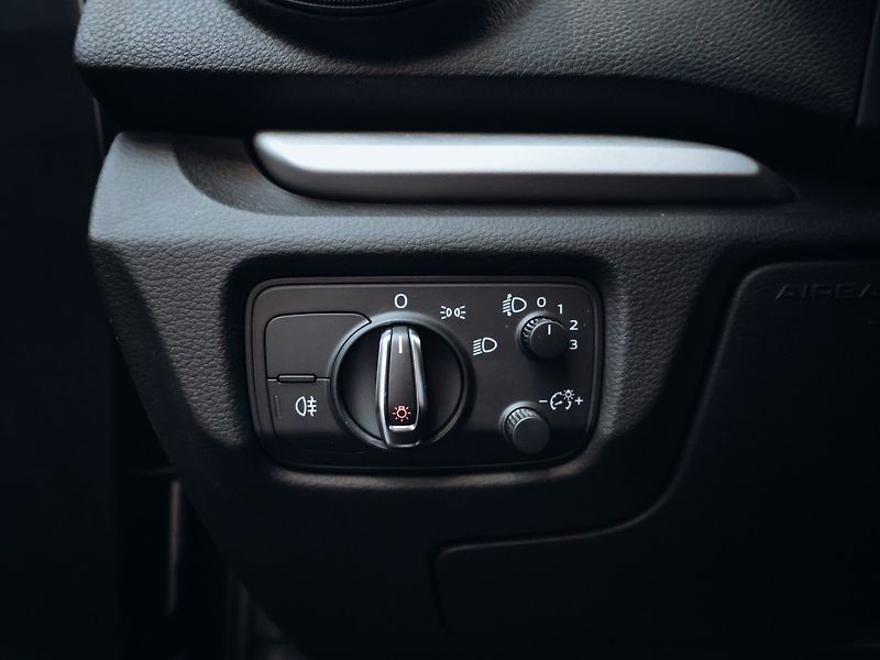 Audi A3 1.6TDI 85kW - fotka 10 z 32