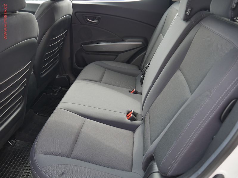 SsangYong Tivoli (2025) 1.5T-GDi, 1.maj,ČR, LED - fotka 10 z 19