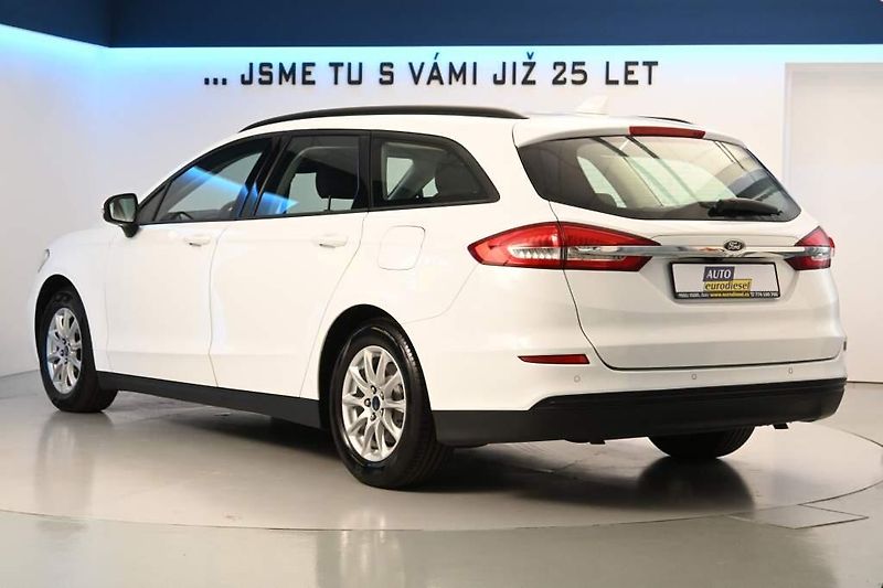 Ford Mondeo (2021) 2.0 LED Kamera ECOBLUE BUSINES - fotka 7 z 32