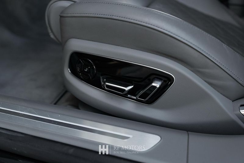 Audi A8 (2020) A8 L 50 TDI quattro 210kW - fotka 21 z 40