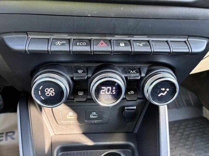 Dacia Duster 1.0TCe 67kW LPG PRESTIGE NAVI - fotka 28 z 39