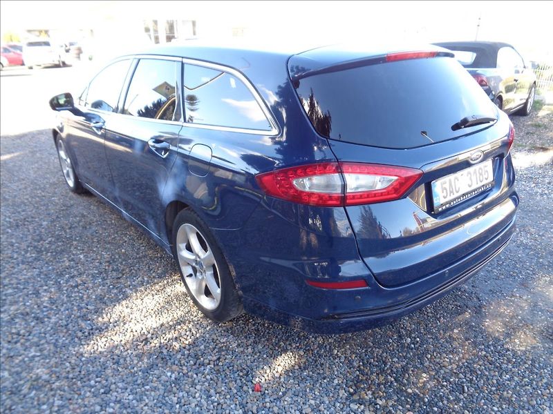 Ford Mondeo 2,0 - fotka 5 z 16