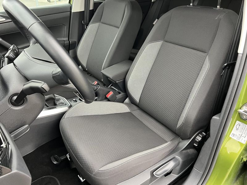 Volkswagen Taigo (2023) 1.0 TSI, pěkný stav - fotka 9 z 28