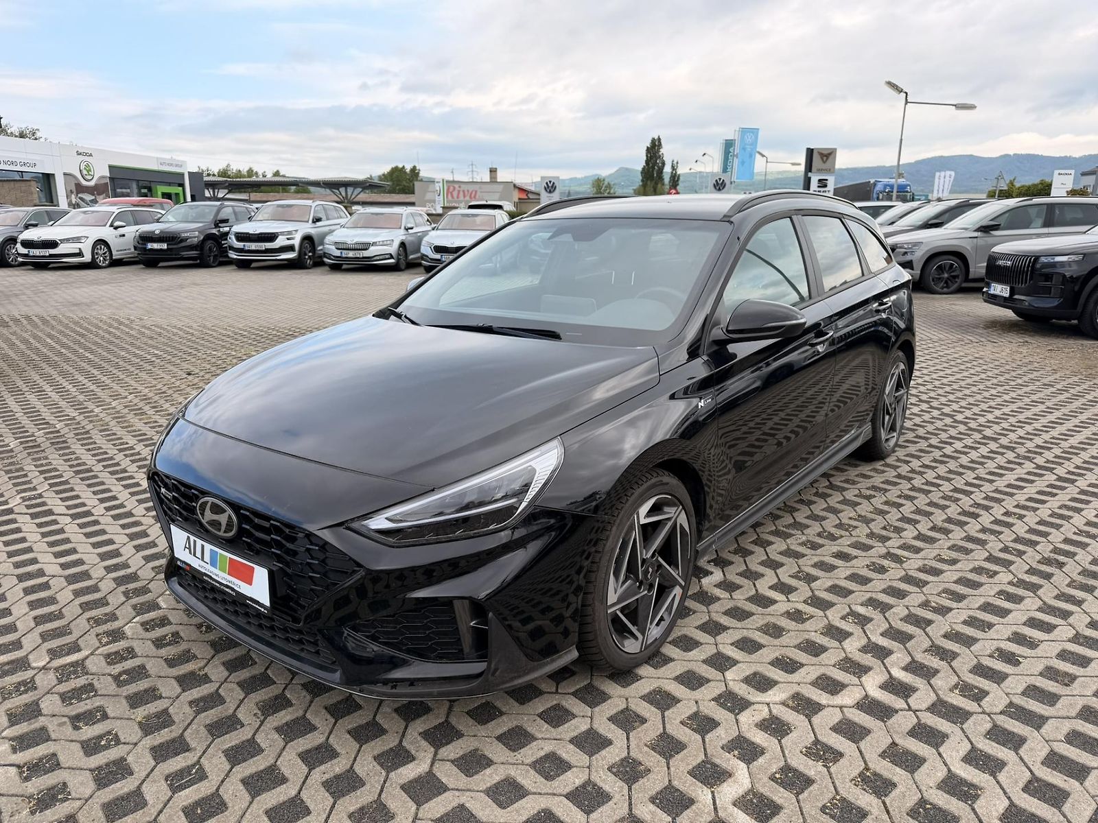 Hyundai i30 1,5 T-GDI DCT MHEV N LINE,DPH