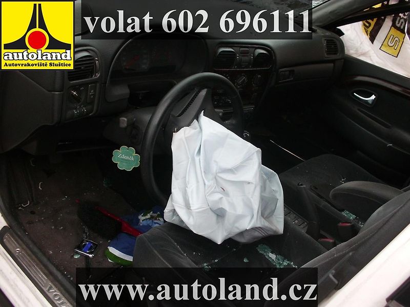 Volvo V40 (2000) VOLAT 602 696111 - fotka 6 z 9