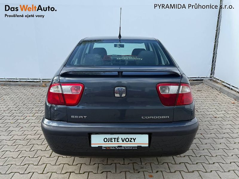 Seat Cordoba (2001) 1.4 8V 44 kW Stella - fotka 7 z 20