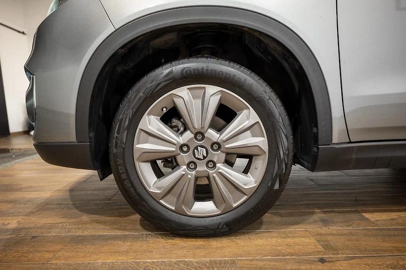Suzuki Vitara Hybrid 1.4 95 kW - fotka 33 z 34