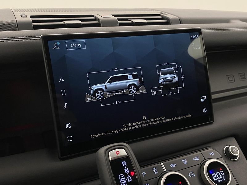 Land Rover Defender 110 D300 X-DYNAMIC SE AWD CZ - fotka 41 z 46