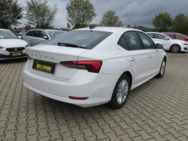 Škoda Octavia 2,0 TDI Ambition DSG LED ČR - fotka 8 z 22