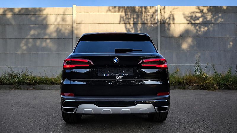 BMW X5 (2022) 30d M paket | 1. maj. - fotka 6 z 39