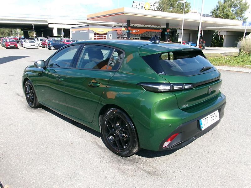 Peugeot 308 (2022) 1.2 PT KOUPENO ČR,1.MAJITEL - fotka 3 z 18