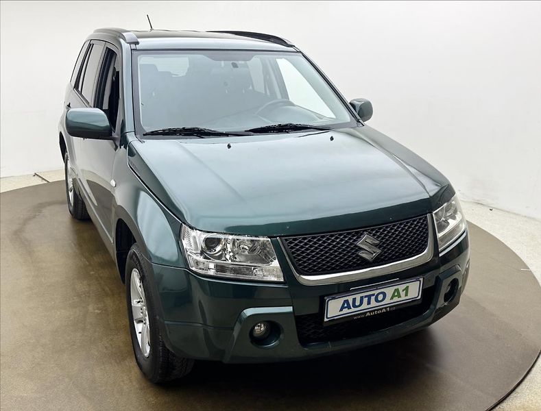 Suzuki Grand Vitara 1,9 4X4 TAŽNÉ CZ VELKÝ SERVIS - fotka 3 z 26