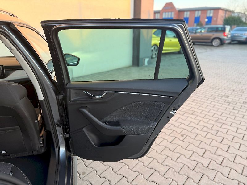 Škoda Kamiq (2025) SELEC TSI 85/1.0 A7F - fotka 13 z 32