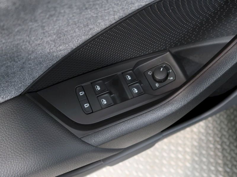 Škoda Octavia (2025) TOP SELECTION 2.0TDI 110KW DSG - fotka 36 z 40