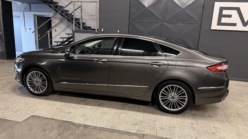 Ford Mondeo (2018) 2.0 hybrid,VIGNALE,MASÁŽ - fotka 5 z 34
